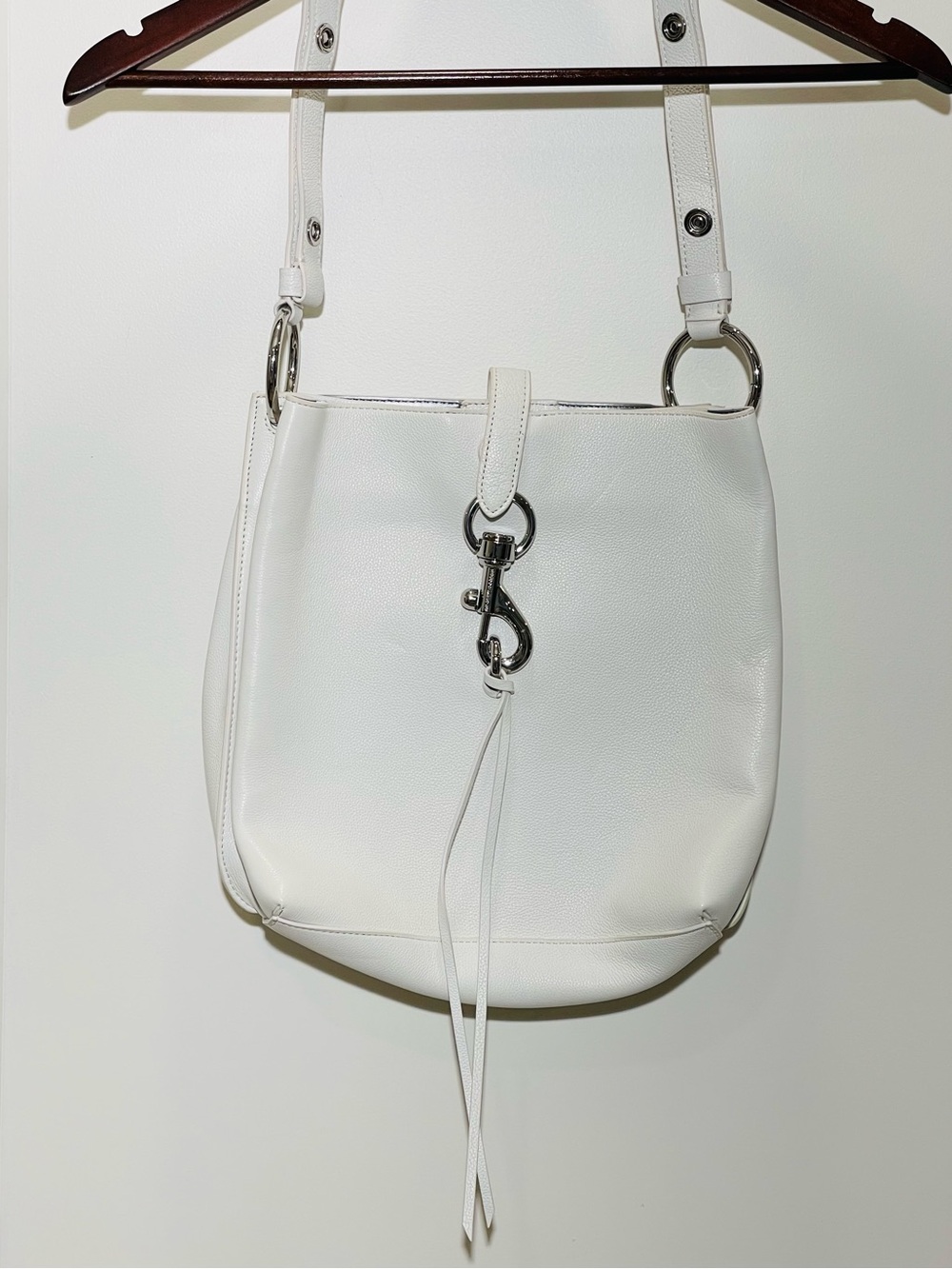 Rebecca Minkoff White Leather Bucket Shoulder Bag